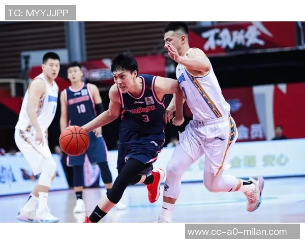 媒体人分析:上海队在锋线实力上明显落后于广东队需尽快提升进攻火力 媒体人分析:上海队在锋线实力上明显落后于广东队需尽快提升进攻火力